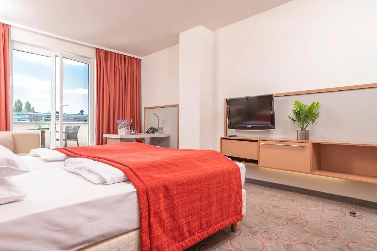 **** Hotel Vivo Aparthotel Vienna Austria