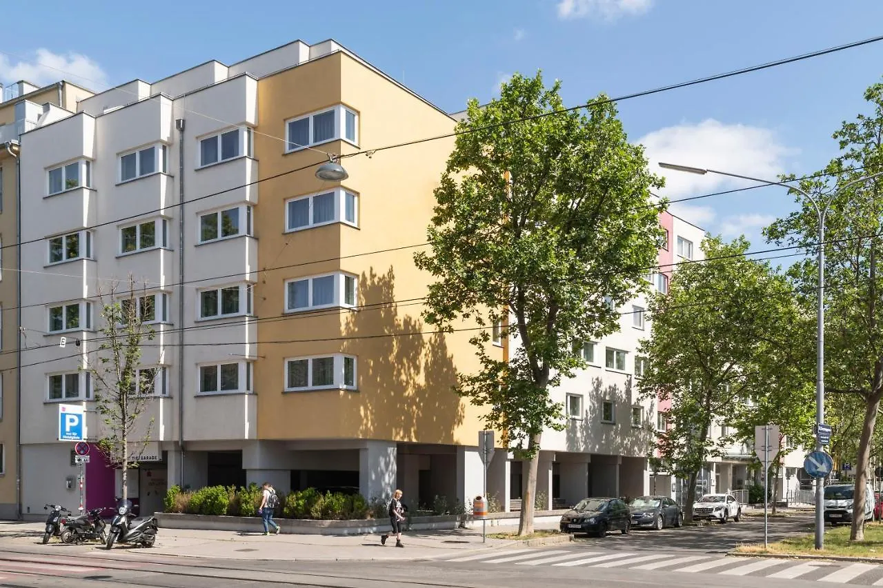 **** Hotel Vivo Aparthotel Vienna Austria