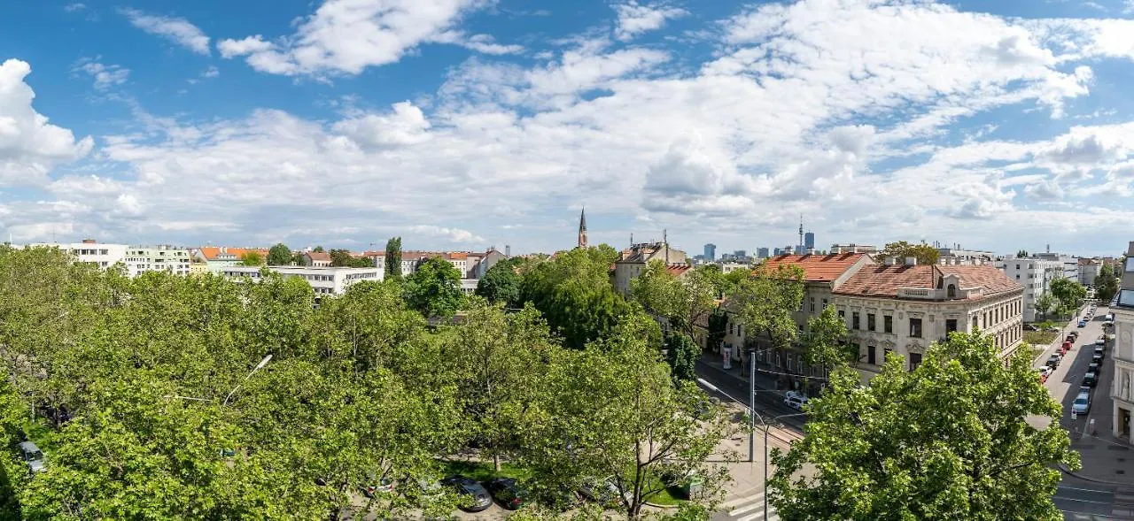 Vivo Aparthotel Vienna 4*,
