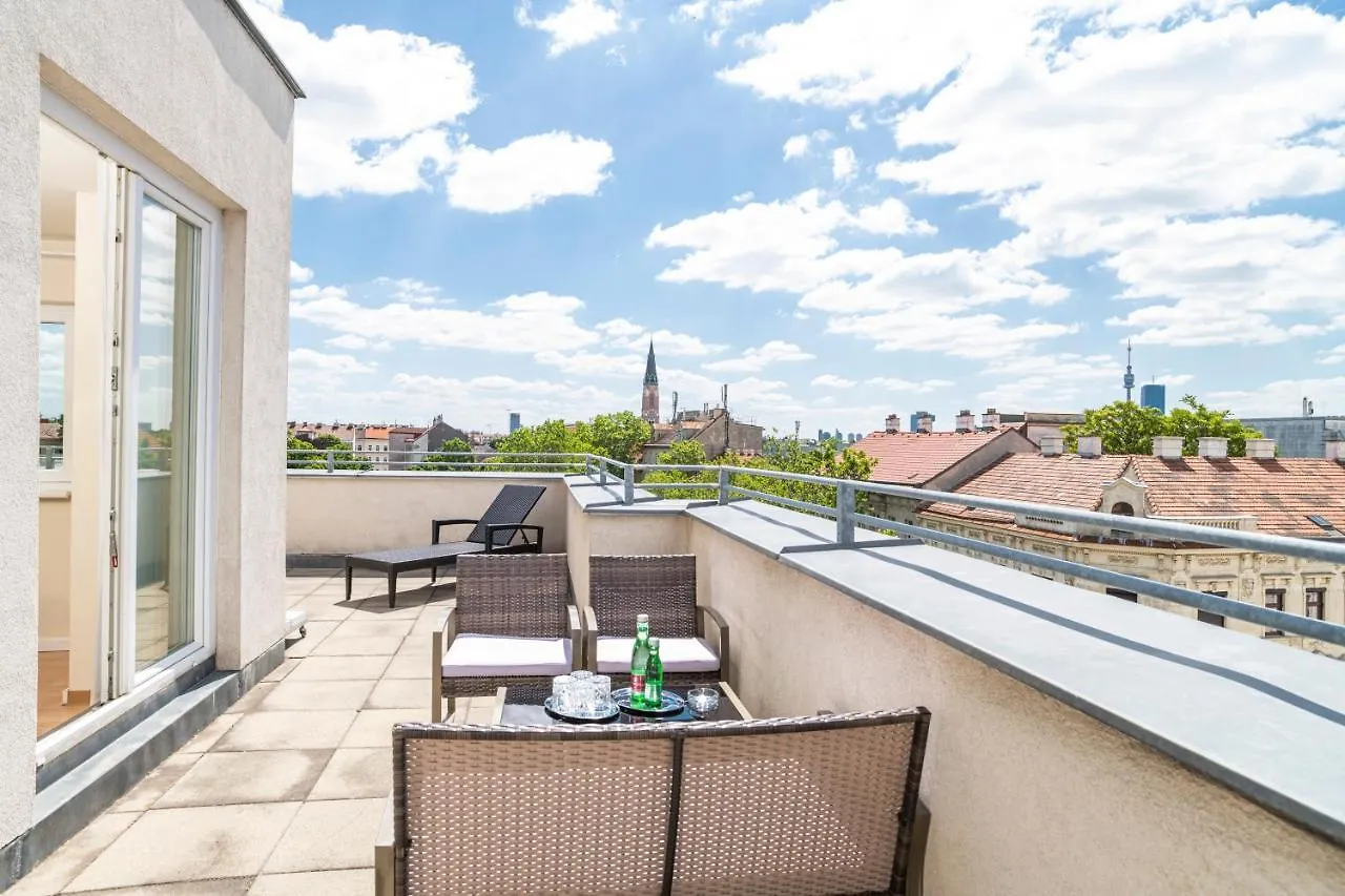 Vivo Aparthotel Vienna 4*,